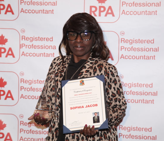 Sophia Jacob receiving award